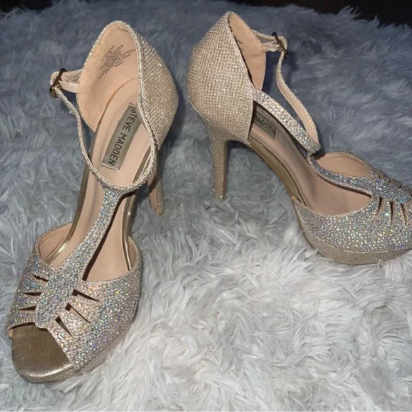 Steve Madden Heels - Picture 3 of 4